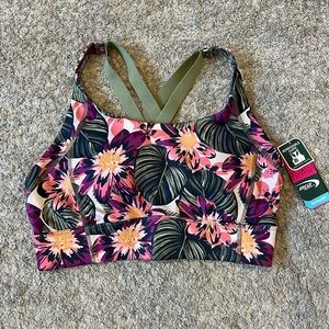 Sports Bra with Removable pads. Size Medium.